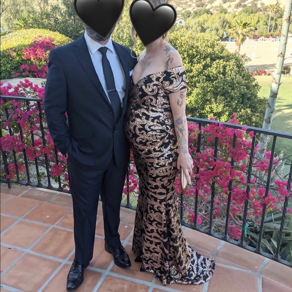 PinkBlush Black Sequin Off Shoulder Maternity Gown - Picture 4 of 4